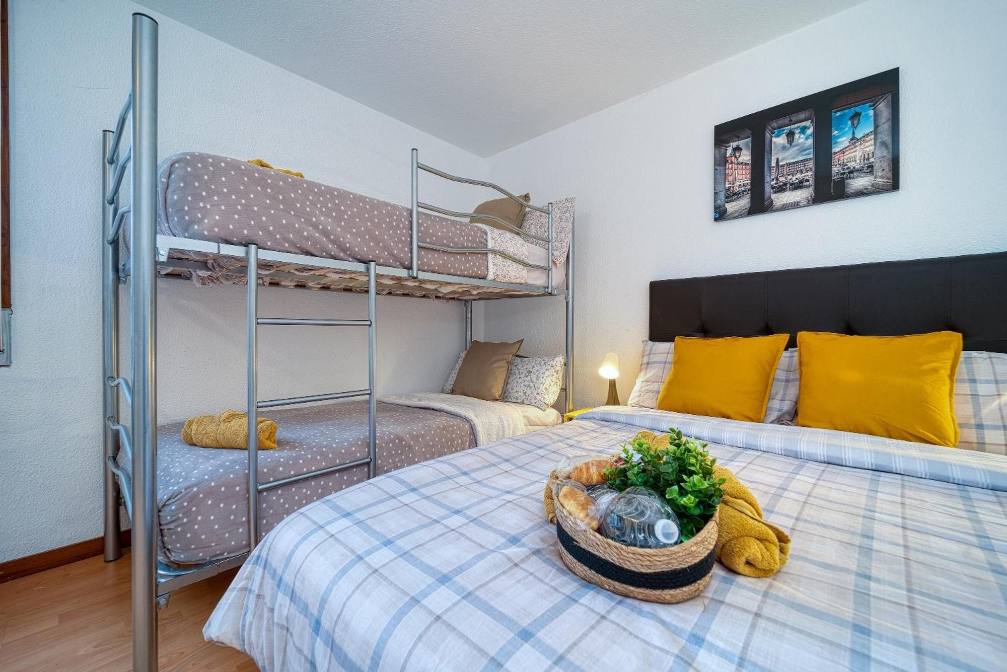 P Casacafe Madrid Calle Carlos Dubois 3 Eksteriør bilde