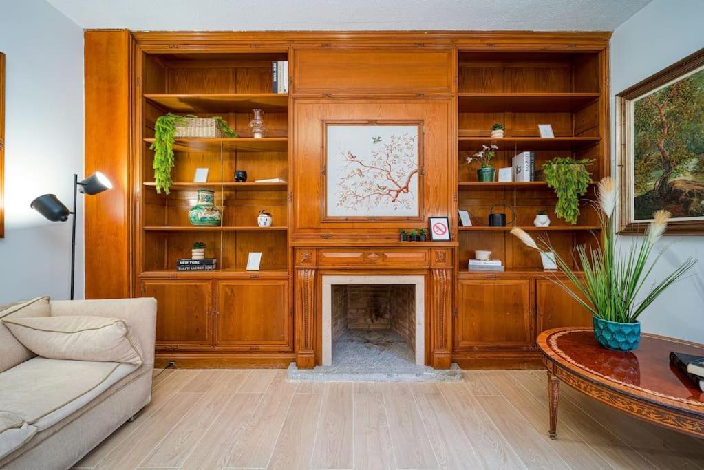 P Casacafe Madrid Calle Carlos Dubois 3 Eksteriør bilde
