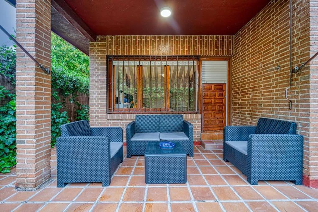 P Casacafe Madrid Calle Carlos Dubois 3 Eksteriør bilde